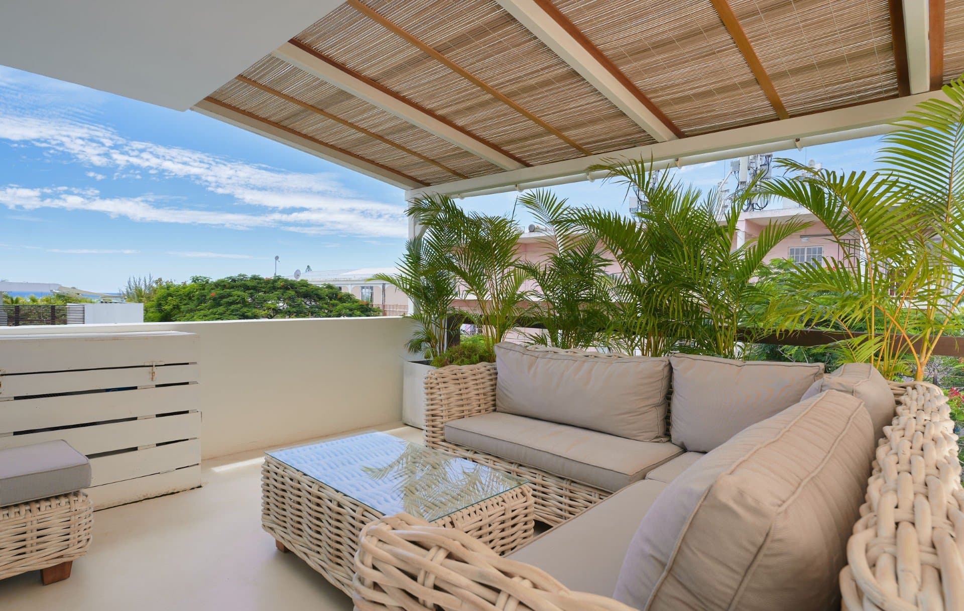 Exclusive Living in Mont Choisy – Modern Penthouse Near the Beach