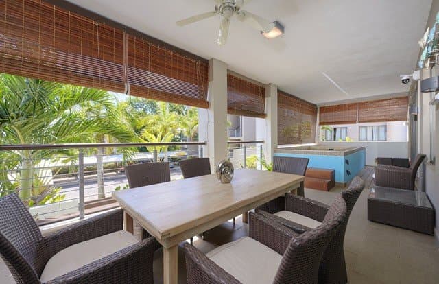 Stylish Coastal Apartment with Private Pool – Perfect for a Relaxed Lifestyle