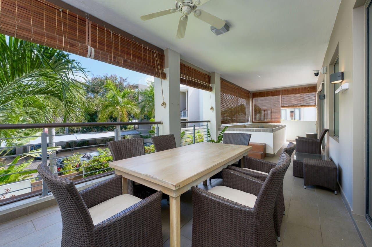 Stylish Coastal Apartment with Private Pool – Perfect for a Relaxed Lifestyle