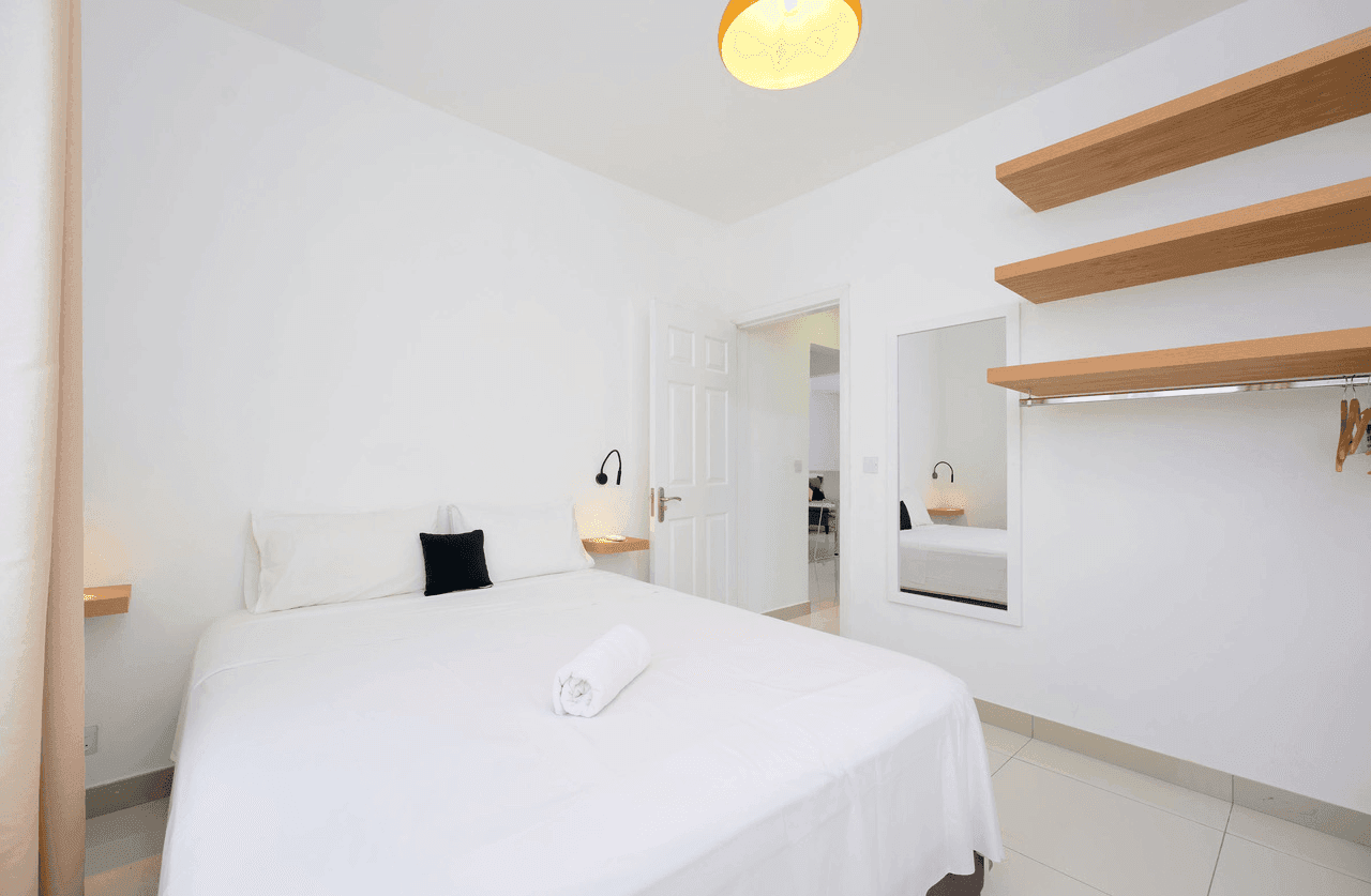 Modern 3-Bedroom Apartment with Pool Access in Péreybère