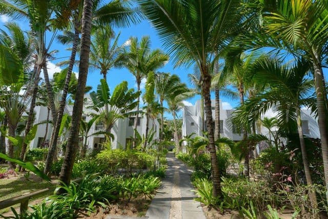 Elegant 3-Bedroom Triplex Just Steps from the Beach