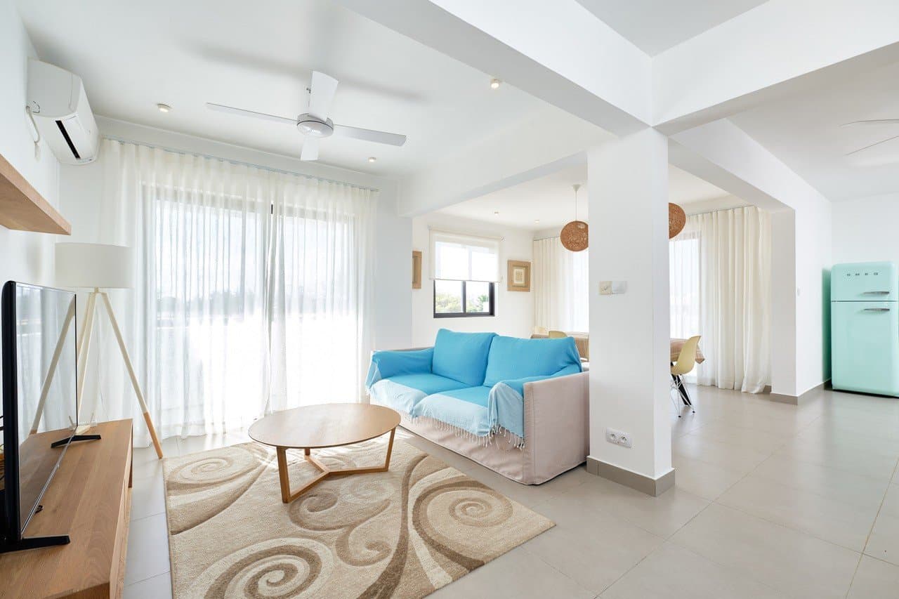 Contemporary 2-Bedroom Apartment in the Heart of Péreybère