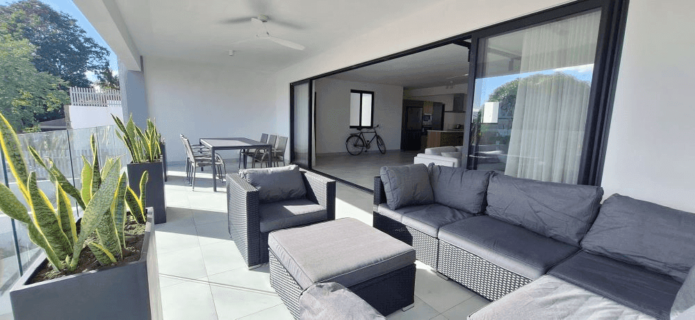 Contemporary Elegance with Partial Sea Views over Tamarin Bay